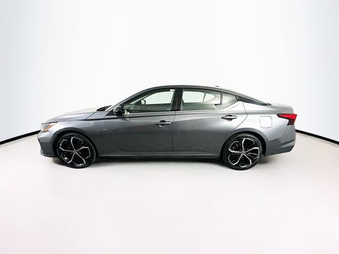 Used 2023 Nissan Altima 2.5 SR image 4