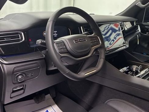 Used 2026 Jeep Grand Wagoneer Summit image 13