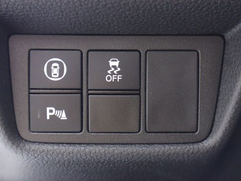 Used 2021 Honda Accord Touring image 11