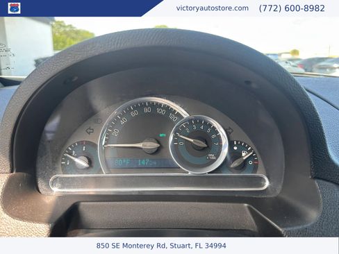 Used 2011 Chevrolet HHR LT image 18