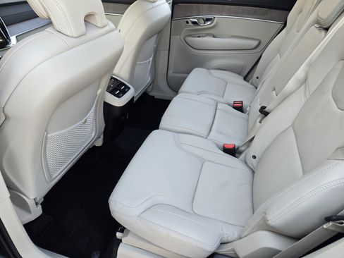 New 2026 Volvo XC90 B6 Ultra image 31