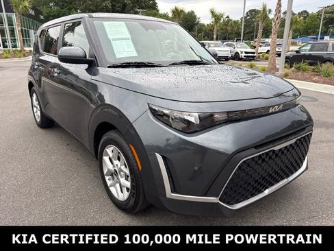 Certified 2025 Kia Soul LX FWD image 3