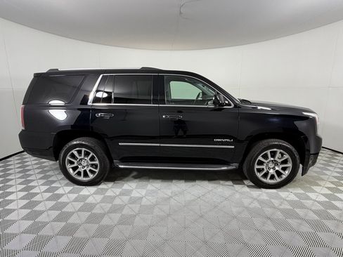 Used 2016 GMC Yukon Denali AWD/4WD image 4