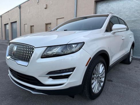 Used 2019 Lincoln MKC Premiere image 4