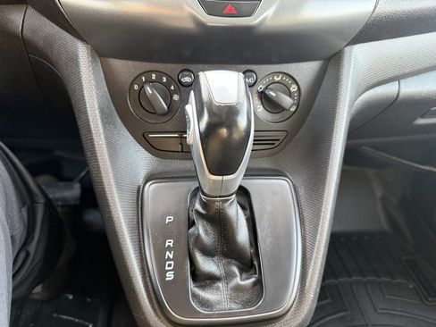 Used 2016 Ford Transit Connect XL image 26