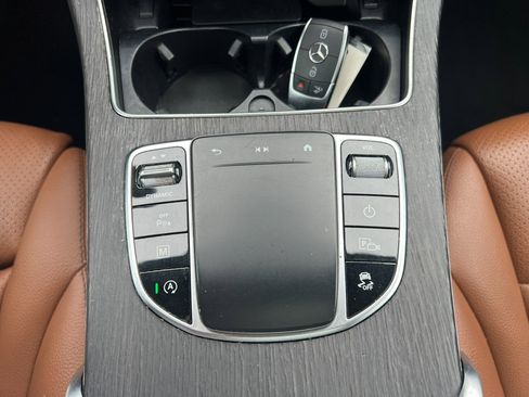 Used 2022 Mercedes-Benz GLC 300 4MATIC Coupe image 19