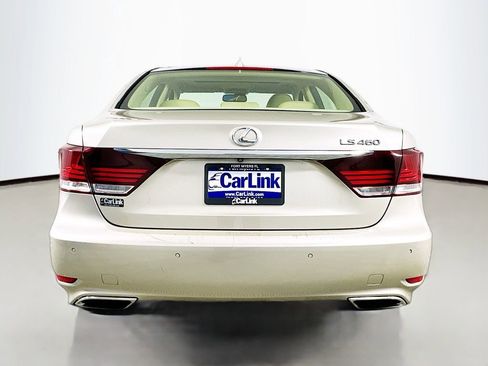 Used 2015 Lexus LS 460 w/ Comfort Package RWD image 7