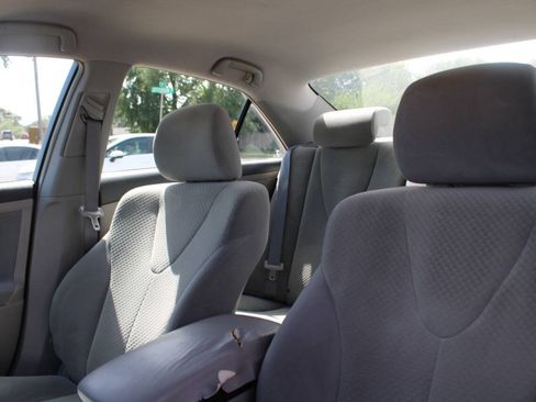 Used 2009 Toyota Camry LE FWD image 20