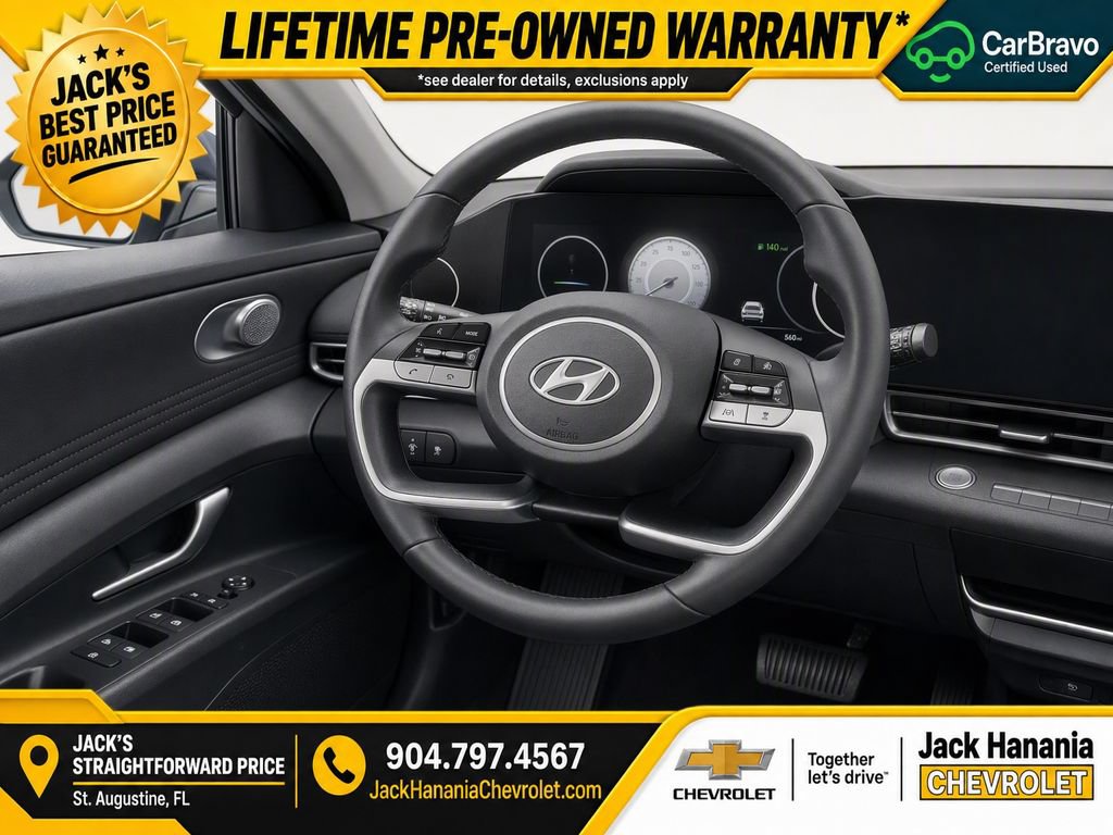 Used 2025 Hyundai Elantra SEL FWD image 10