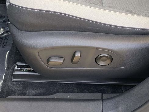 Certified 2024 Honda Prologue EX image 14