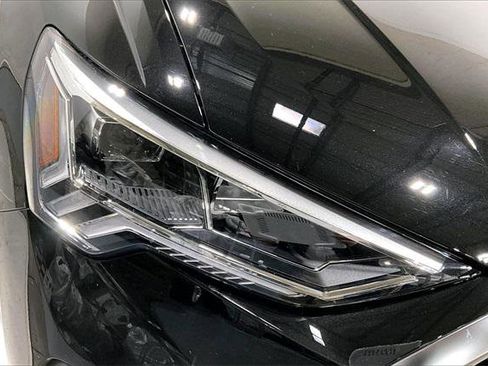 Certified 2025 Audi Q3 2.0T Premium w/ Convenience Package image 30