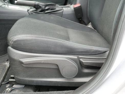 Used 2014 Subaru Crosstrek 2.0i Premium AWD/4WD image 16