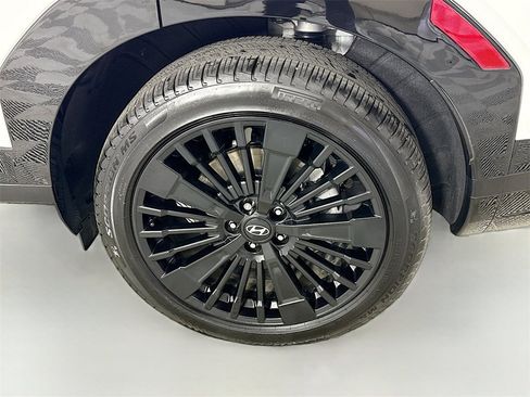 Used 2025 Hyundai Santa Fe Calligraphy image 30