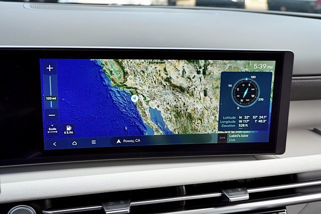 Certified 2026 Hyundai Tucson Limited FWD image 39