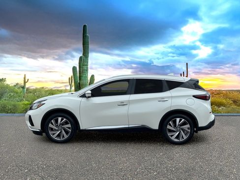 Used 2019 Nissan Murano SL w/ SL Technology Package FWD image 3