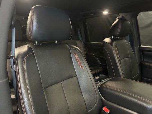Used 2023 Nissan Titan PRO-4X w/ Pro-4x Convenience Package AWD/4WD image 14