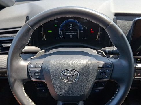 Certified 2025 Toyota Camry SE FWD image 18