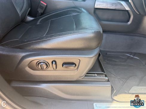 Used 2020 Chevrolet Silverado 3500 LTZ w/ Technology Package AWD/4WD image 11