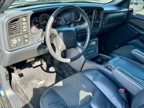 Used 2002 Chevrolet Avalanche 4x4 w/ Off-Road Suspension Pkg image 39