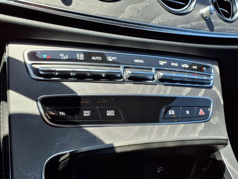 Used 2021 Mercedes-Benz E 350 4MATIC Sedan image 10