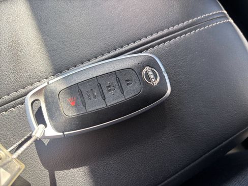 Used 2025 Nissan Sentra SV FWD image 20