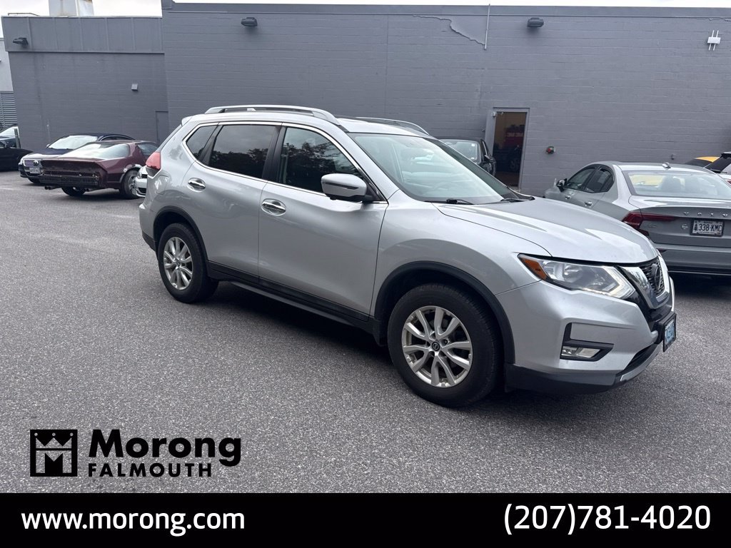 Used 2018 Nissan Rogue SV w/ Sun & Sound Touring Package AWD/4WD image 2