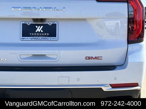 New 2026 GMC Yukon Denali w/ Denali Reserve Package AWD/4WD image 5