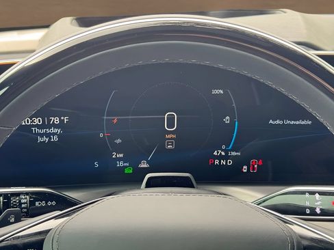 New 2027 Cadillac Vistiq Luxury w/ LPO, Floor Liner Package AWD/4WD image 28