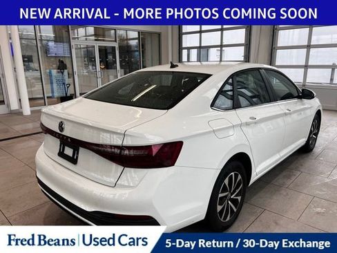 Used 2025 Volkswagen Jetta S image 4