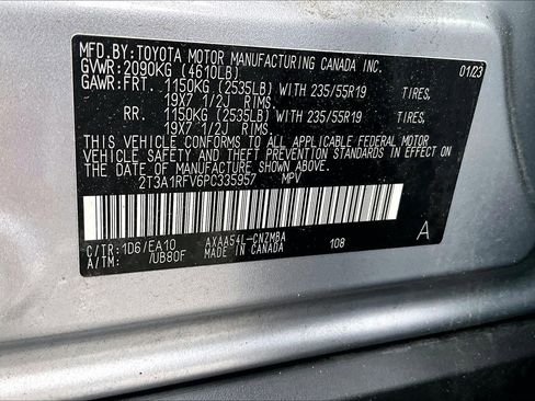 Used 2023 Toyota RAV4 XLE Premium AWD/4WD image 30
