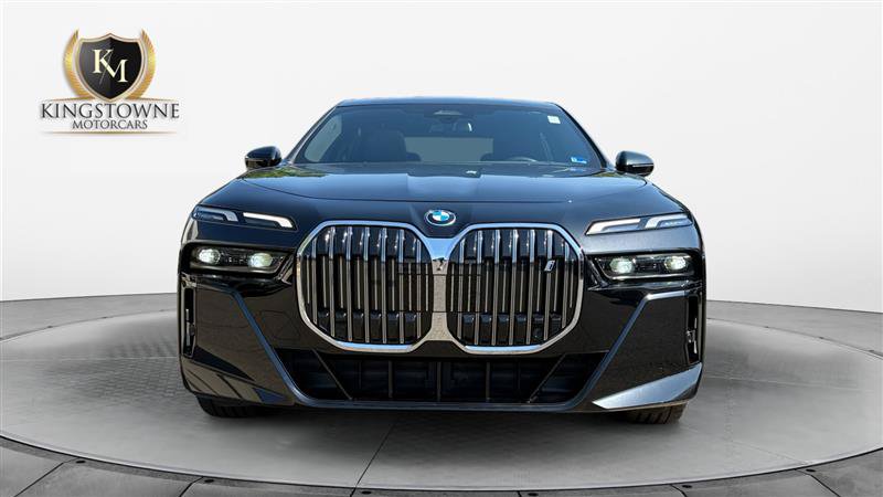 Used 2023 BMW i7 xDrive60 AWD/4WD image 8