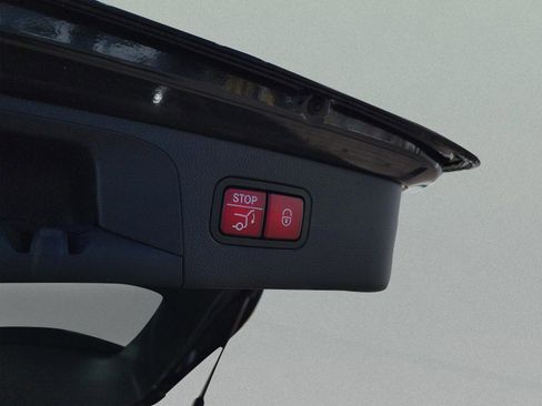 Certified 2021 Mercedes-Benz GLC 300 image 25