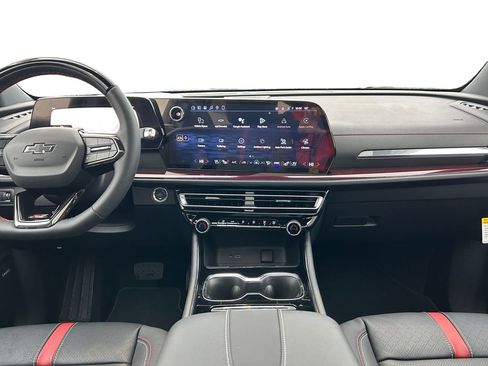 New 2026 Chevrolet Traverse RS image 12