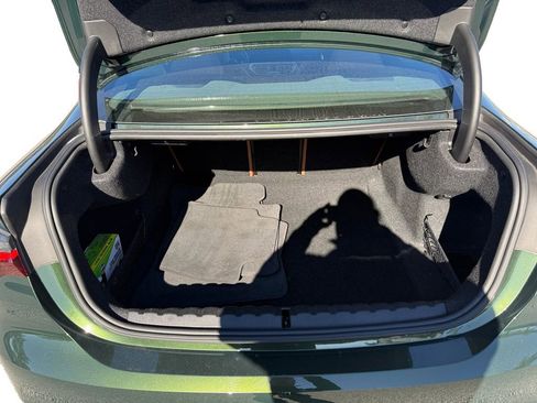 Used 2023 BMW 430i Coupe w/ Premium Package image 9