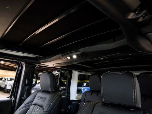 Used 2025 Jeep Wrangler Unlimited Rubicon 392 image 21