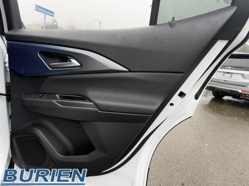 New 2026 Chevrolet Equinox EV LT image 26