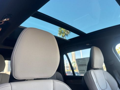 New 2026 Volvo XC90 B6 Core image 19