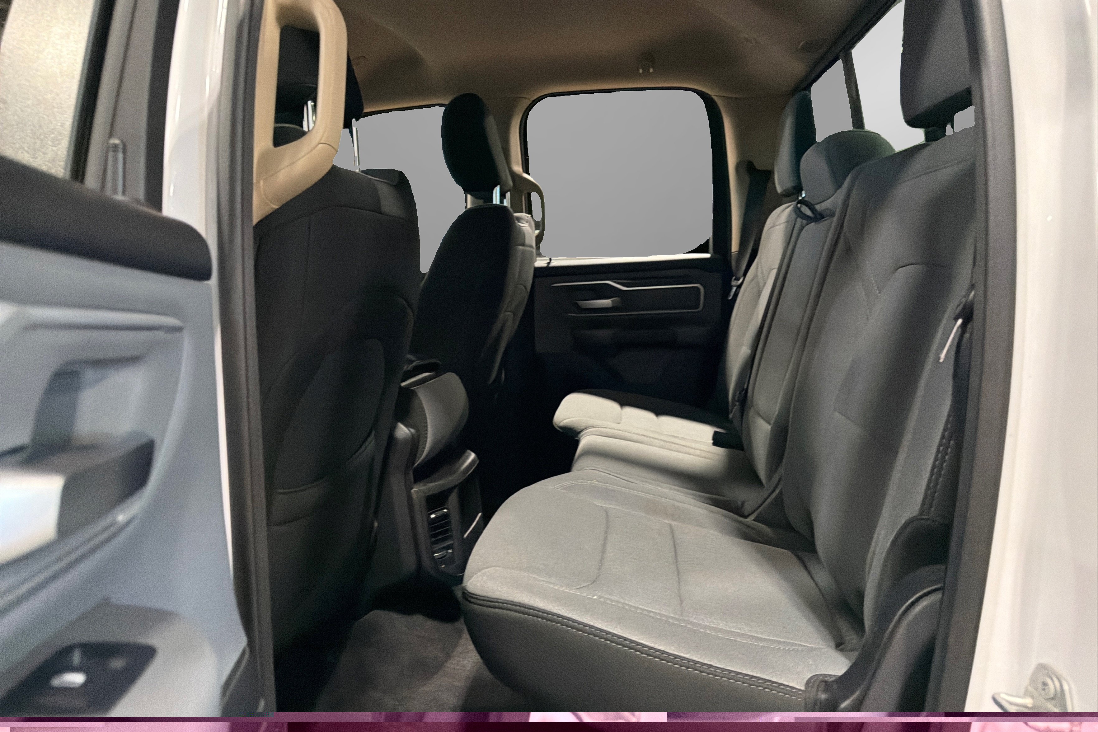 Used 2020 RAM 1500 Big Horn AWD/4WD image 35