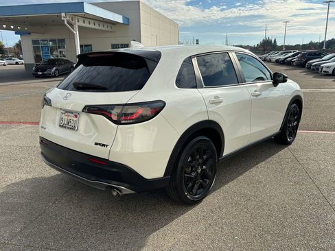 Used 2024 Honda HR-V Sport image 5