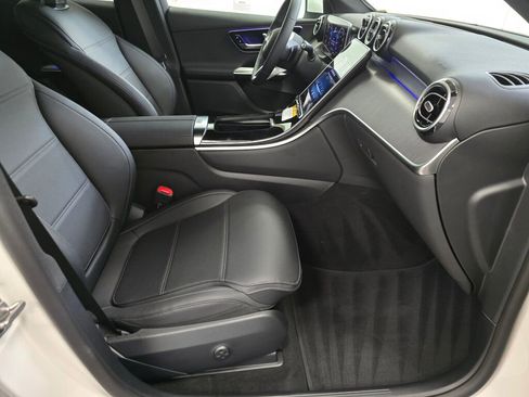New 2025 Mercedes-Benz GLC 300 4MATIC image 21
