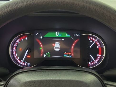 Used 2024 Toyota RAV4 LE AWD/4WD image 27