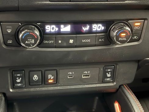 Used 2023 Nissan Frontier PRO-4X w/ Pro Convenience Package image 30