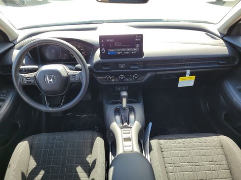 Used 2026 Honda HR-V LX image 9