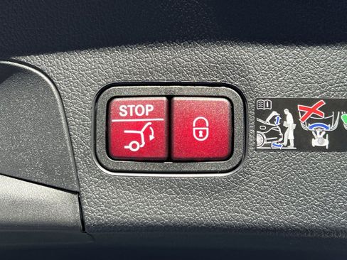 New 2026 Mercedes-Benz GLE 450 4MATIC Coupe image 25