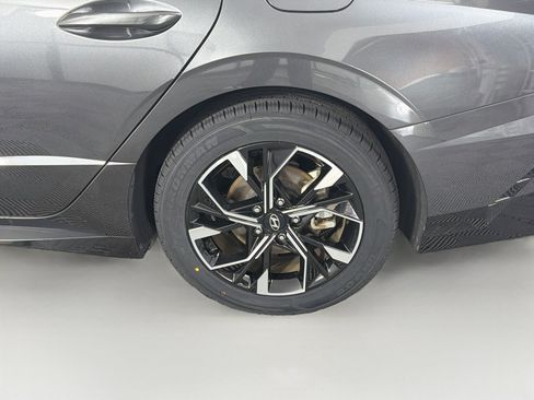 Used 2025 Hyundai Sonata SEL FWD image 11