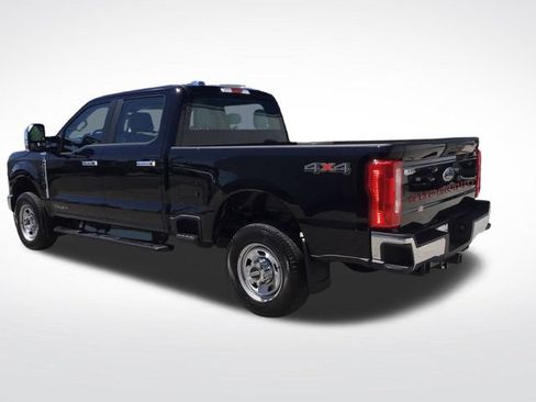 Used 2025 Ford F350 XL w/ XL Driver Assist Package AWD/4WD image 3