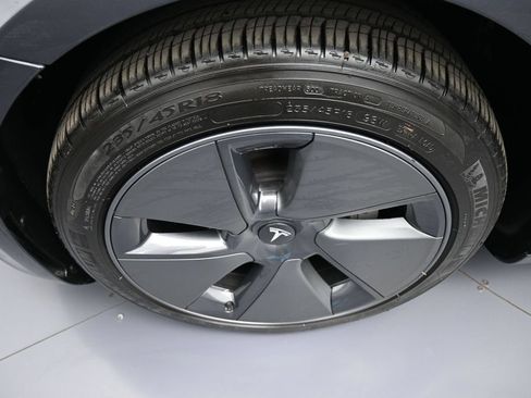 Used 2023 Tesla Model 3 Standard Range RWD image 14