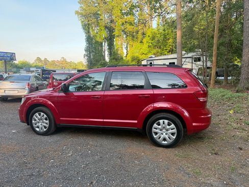 Used 2017 Dodge Journey SE w/ Flexible Seating Group FWD image 3