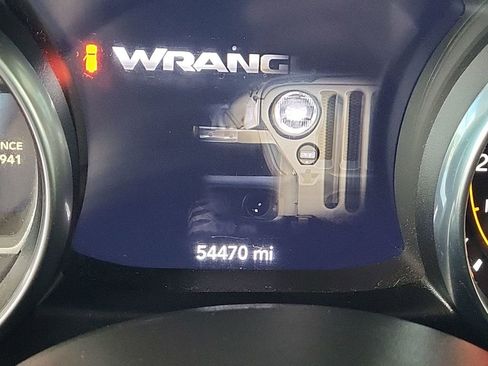 Used 2022 Jeep Wrangler Unlimited Sahara image 7