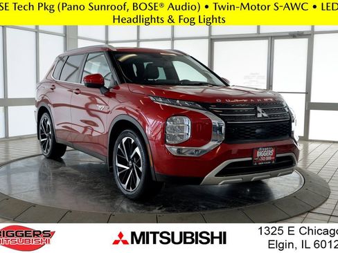 Used 2023 Mitsubishi Outlander SE AWD/4WD image 1